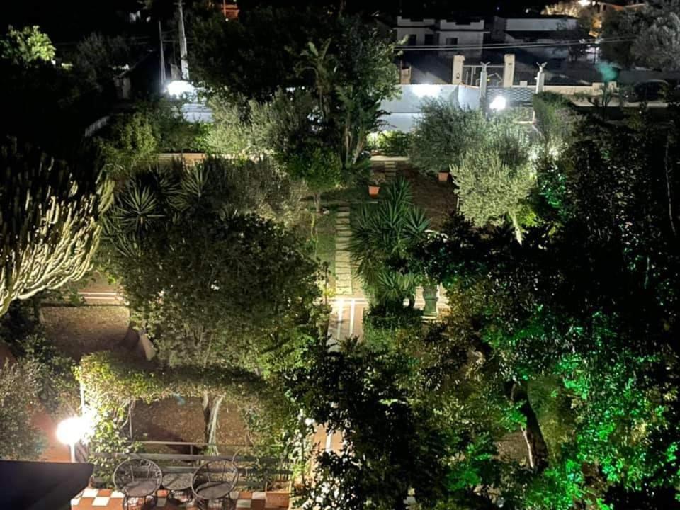 Grotta Dei Puntali B&B Carini Eksteriør bilde
